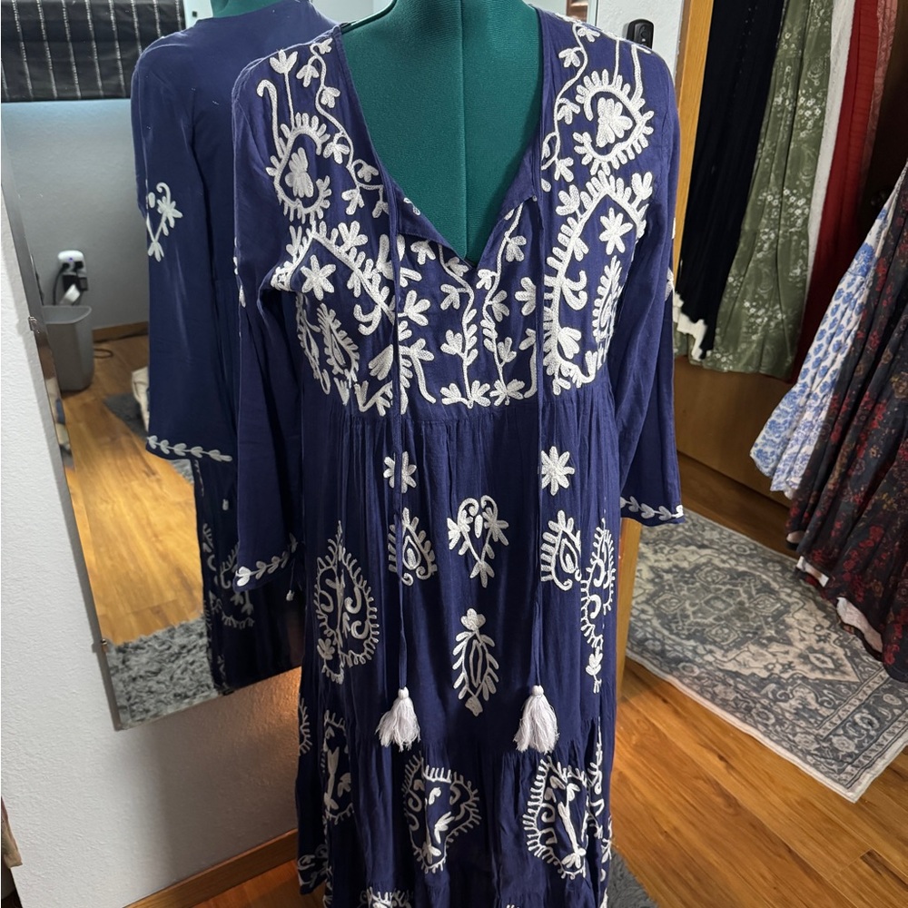 DEBBIE KATZ Blue/white Kiana Embroidered Coverup